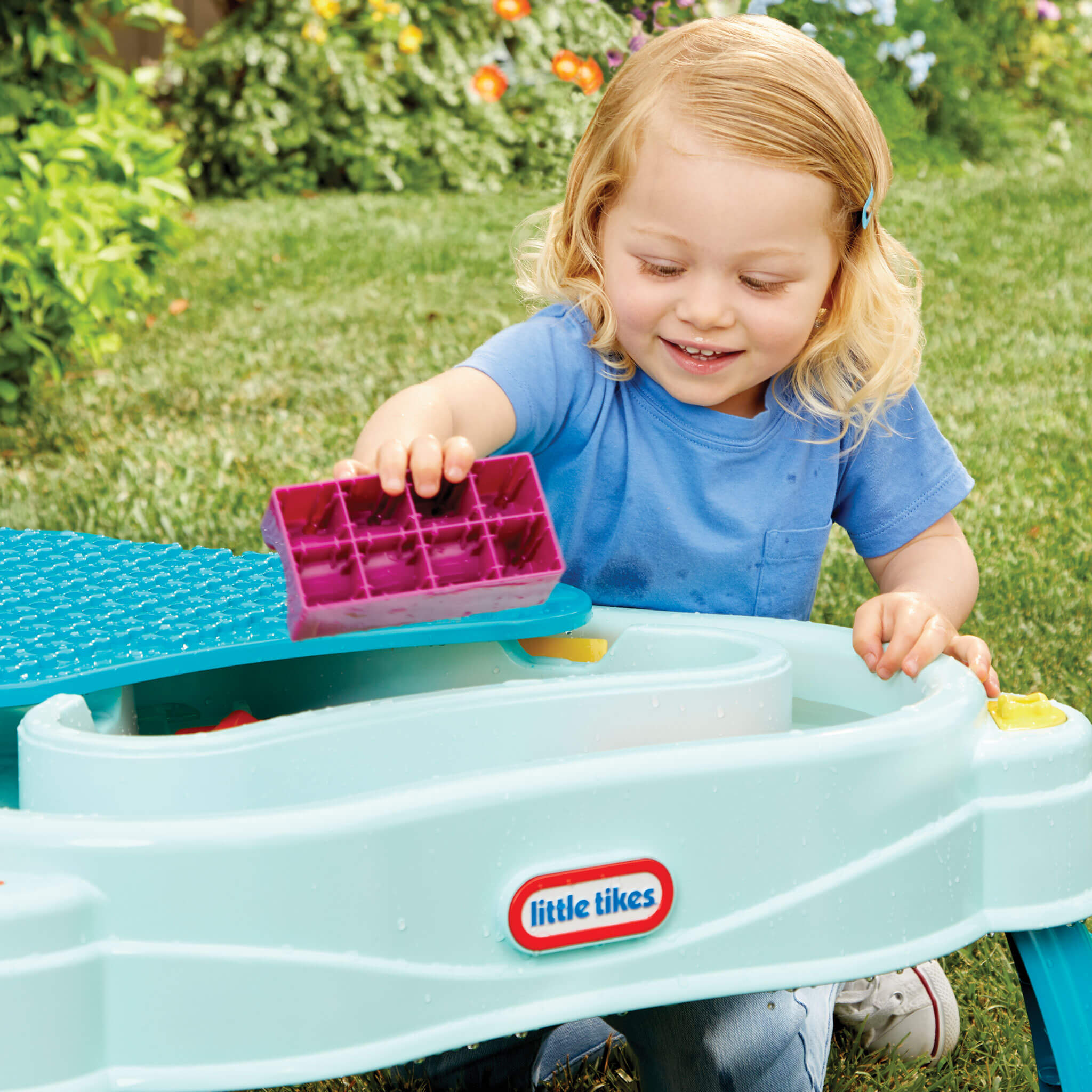 Build & Splash™ Water Table with 50+ Accessories - Image 4